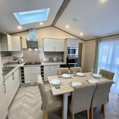 The Lodge Selsey Dış mekan fotoğraf